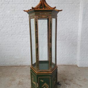 S134 Orientalna gablota, XX w.