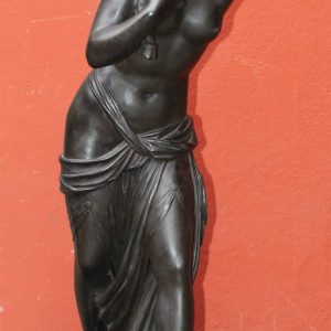 S359 Bacahantka niosąca na ramionach dziecko, Rzeźba, XIX w.