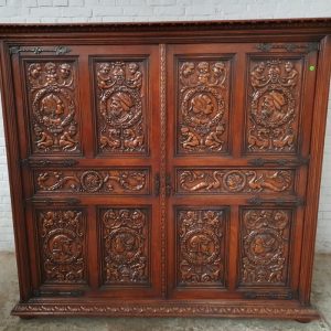 S641 Renesansowy/gotycki kredens, XX w.