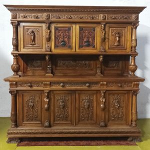 S893 Renesansowy kredens, XIX w.