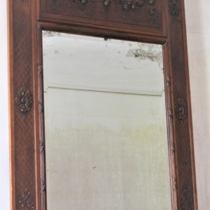 S647 Lustro ścienne