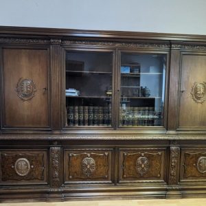 285cm x 55cm x 175 cm