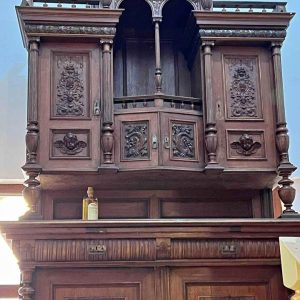 Ks103 Kredens drewniany, rzeźbiony