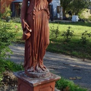 Ks170 Posąg kobiety, XXw.