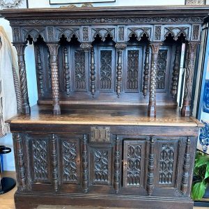 S1521 Gotycki kredens