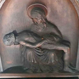 60 cm x 45 cm drewno