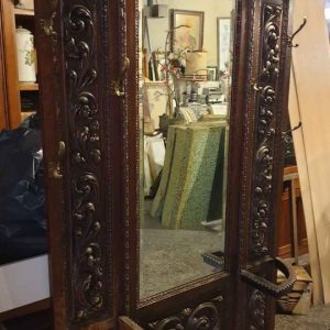 S2105 Wieszak na ubrania z lustrem