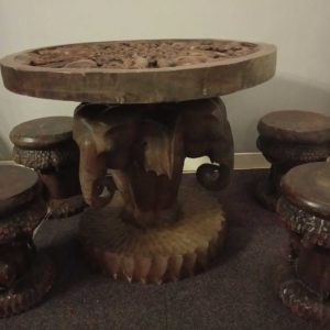 S2734 Stół + siedziska z motywem słonia