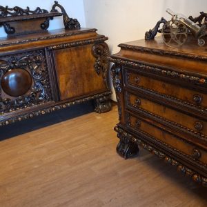 S605 Zestaw neorenesansowych mebli