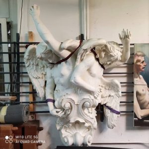 Bardzo ciekawe anioły gzymsy odlew z bardzo mocnych różnych materiałów