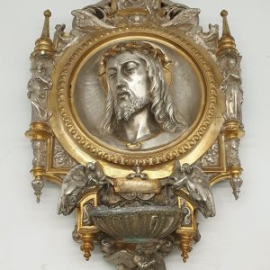 S2739 Bogato rzeźbiona kropielnica, XIX w.