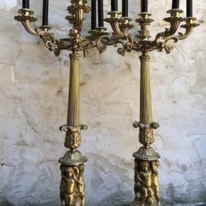 S3037 2 x Duży kandelabr z puttami, XIX w.