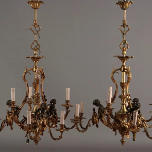 S3545 2 x Żyrandol z cherubami, XX w.