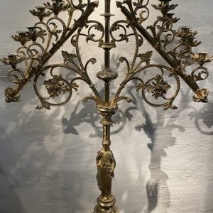 S1570 Kandelabr z Madonną i smokami, XIX w.