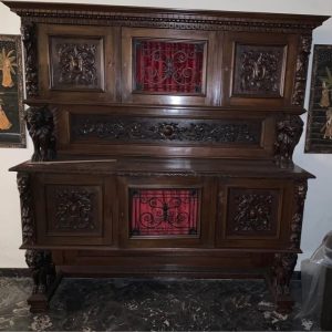 S377 Kredens + stół