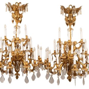 S163 2 x Żyrandol z puttami, XX w.