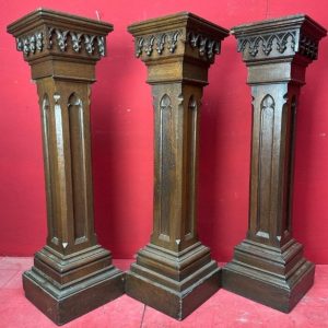 S2693 3 x Gotycki postument, XIX w.