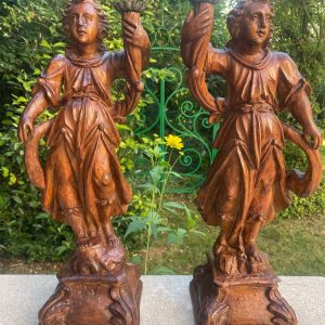 S895 Para lichtarzy w kształcie aniołów ceroferariuszy, XVII w.