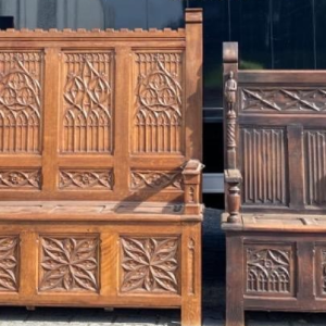 S4009 Neogotycki zestaw mebli, XIX w.