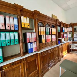 S1743 Ogromny mebel aptekarski/biblioteka, XX w.