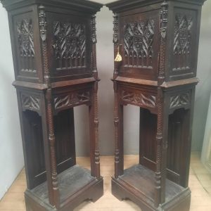 S2111 2 x Neogotycka szafka, XIX w.