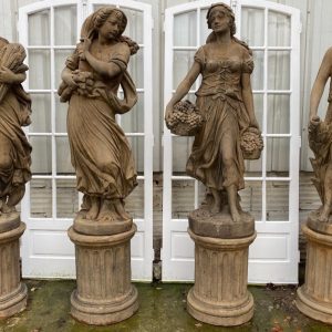 S1906 Cztery pory roku, Rzeźby, XX w.