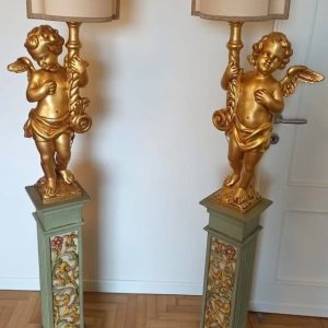 S4056 Para cherubinów z postumentami, Rzeźby