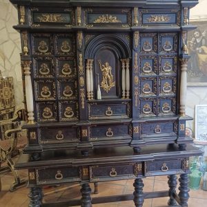 S4249 Kabinet, XX w.