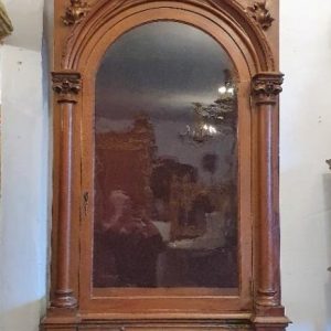 S4266 Neogotycka kapliczka