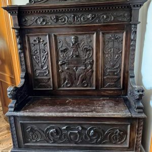 S1872 Renesansowy ławka/skrzynia + wieszak, XX w.