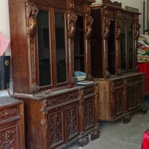 S4145 Neorenesansowy kredens