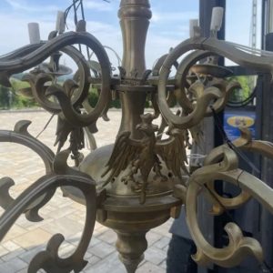 3 orły i korona żyrandol neogotyk