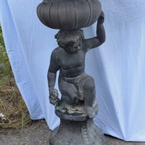 S2515 Dziecko z donicą, Rzeźba, XX w.