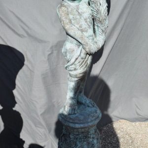 S2776 Dziecko z rogiem obfitości, Rzeźba