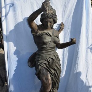 S2827 Westalka z lampą, Rzeźba, XX w.