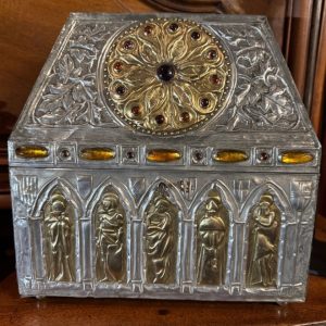 S1168 Neogotycka szkatułka, XIX w.