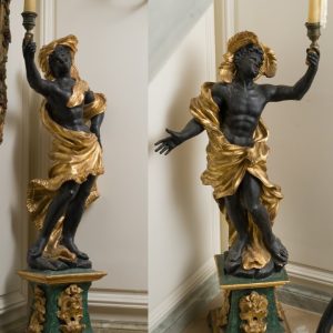 S2045 Para dużych lichtarzy w postaci Nubijczyków, XVIII w.