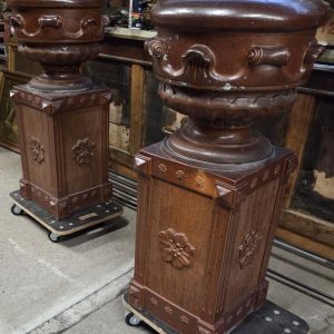 S2971 2 x Donica z postumentem, XX w.