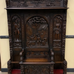 S4543 Neorenesansowa ławka/skrzynia z wieszakiem, XX w.