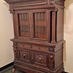 K118 Kredens styl renesansowy