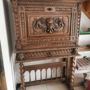 K84 Antyczne meble do jadalni