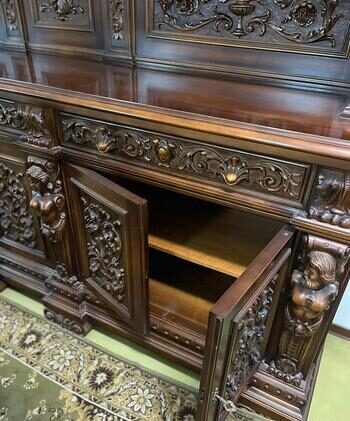 K68 Masywny, rzeźbiony kredens. - obrazek 5