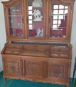 K75 Witryna i kredens w stylu barokowym piemonckim