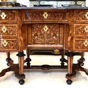 K30 Biurko z intarsją Mazarina, okres Ludwika XIV