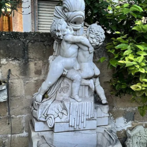 S1448 Fontanna z puttami i delfinem, XX w.