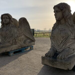 S4379 Para sfinksów, Rzeźby