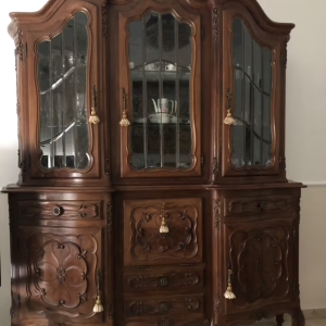 K10 Bufet z witryną w stylu barokowym z Piemontu