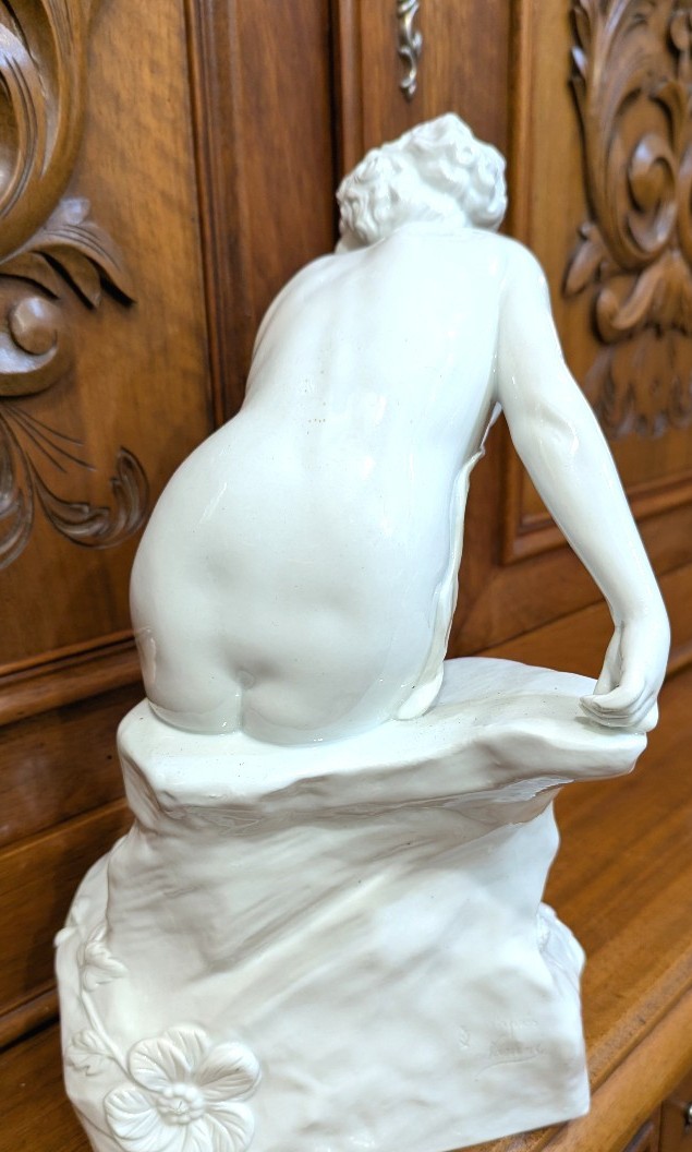 K150 Duża porcelanowa figura - obrazek 5