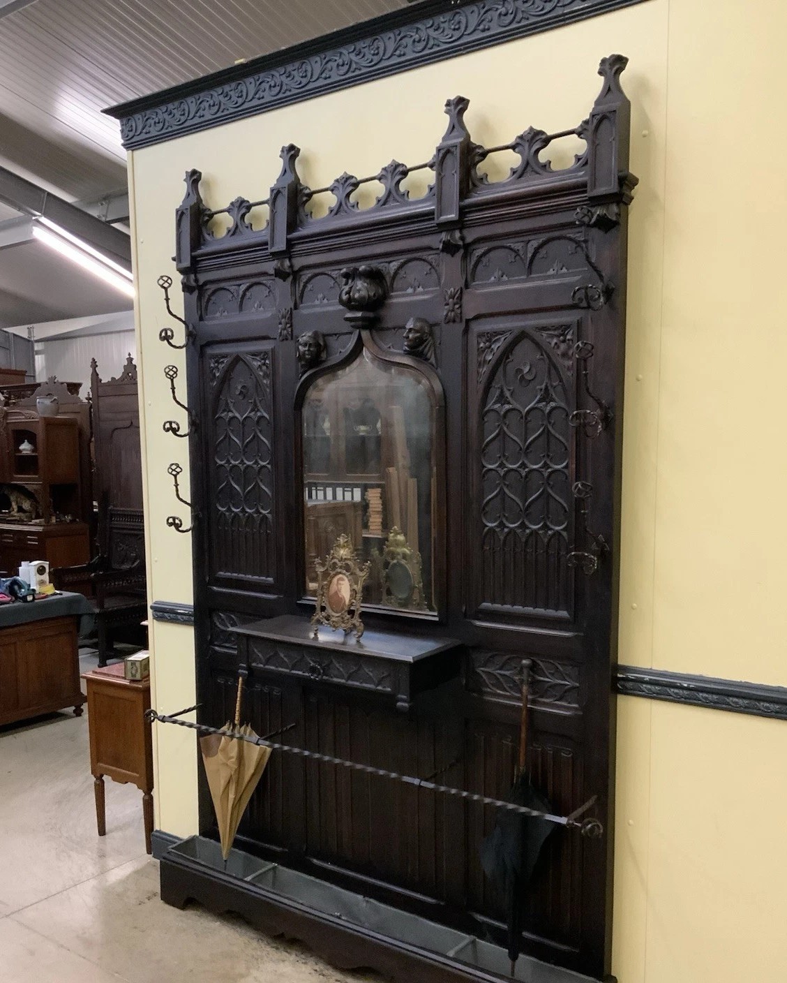 K725 Neogotycka Szafa - obrazek 4