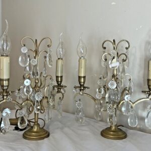 K766 Para świeczników, brąz i kryształki.